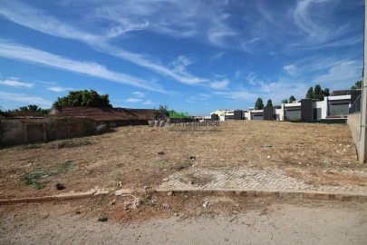 Terreno para Venda em Alverca do Ribatejo e Sobralinho