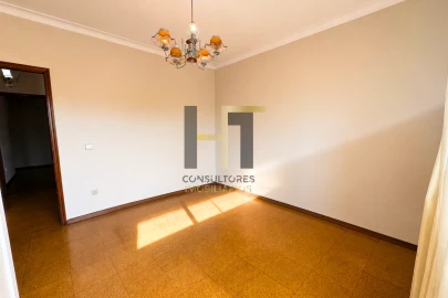 Apartamento T3 para Venda em Castêlo da Maia
