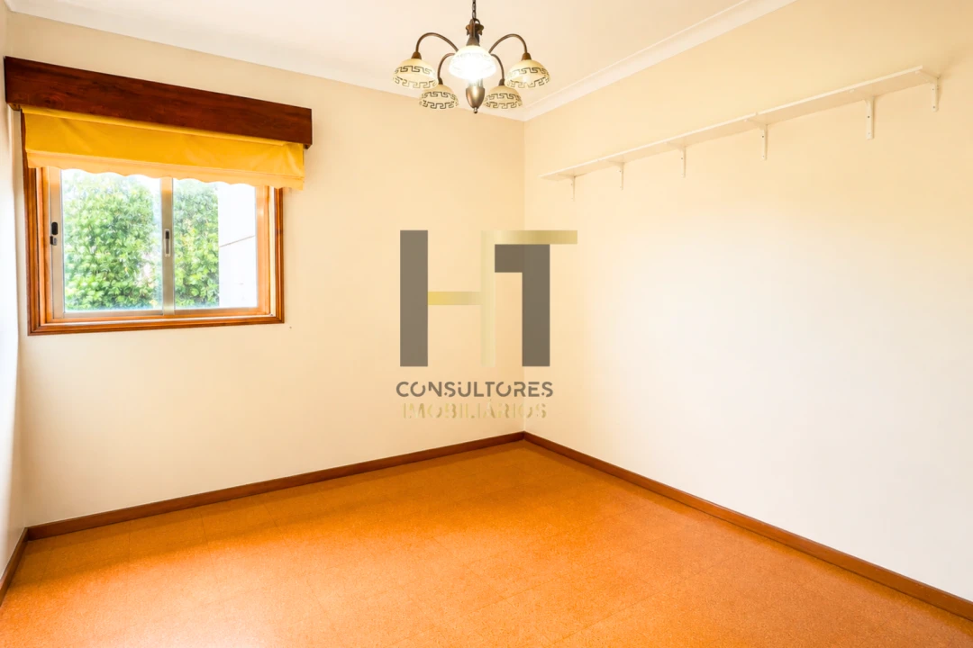 Apartamento T3 para Venda em Castêlo da Maia Foto 16