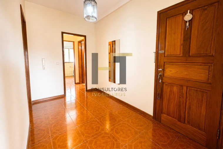 Apartamento T3 para Venda em Castêlo da Maia Foto 10