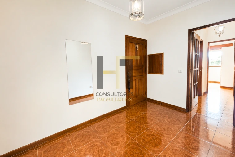 Apartamento T3 para Venda em Castêlo da Maia Foto 9