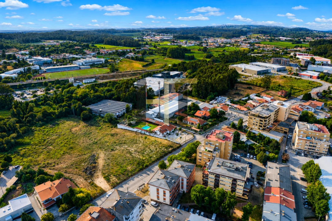 Apartamento T3 para Venda em Castêlo da Maia Foto 25