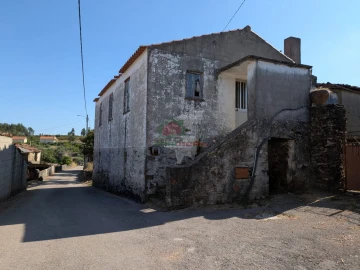 Moradia T2 para Venda em Cumeada e Marmeleiro