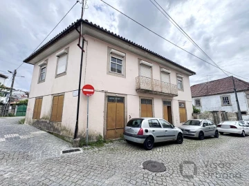 Moradia T5 para Venda em Abraveses