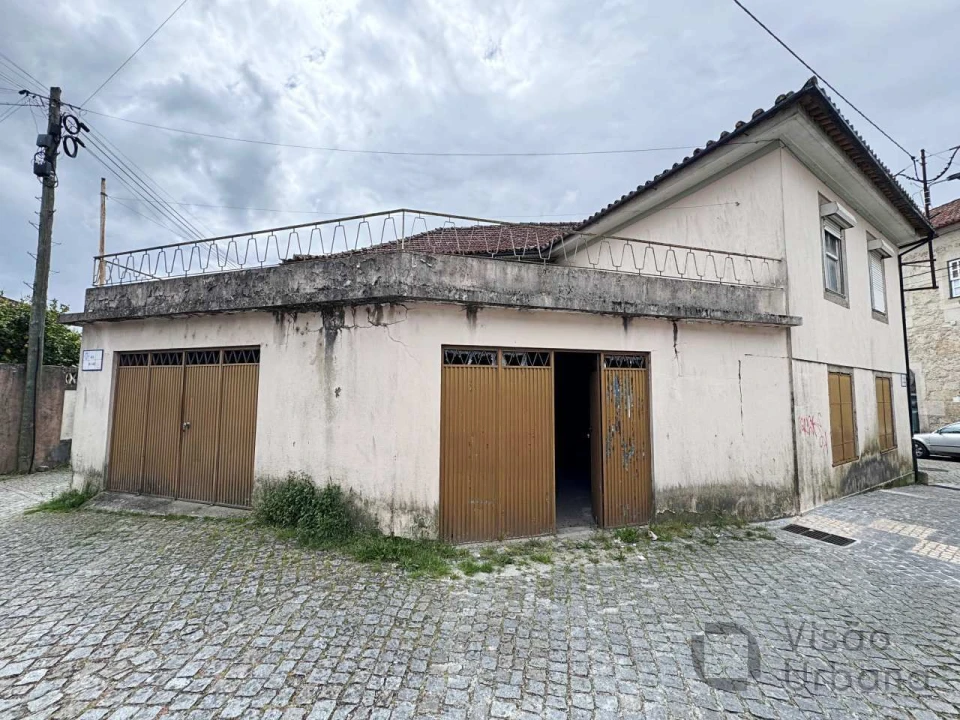 Moradia T5 para Venda em Abraveses Foto 7