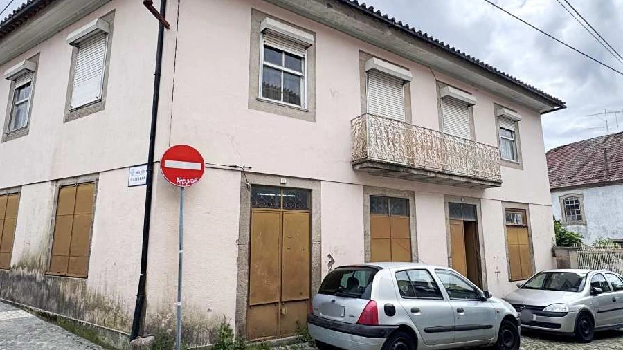 Moradia T5 para Venda em Abraveses