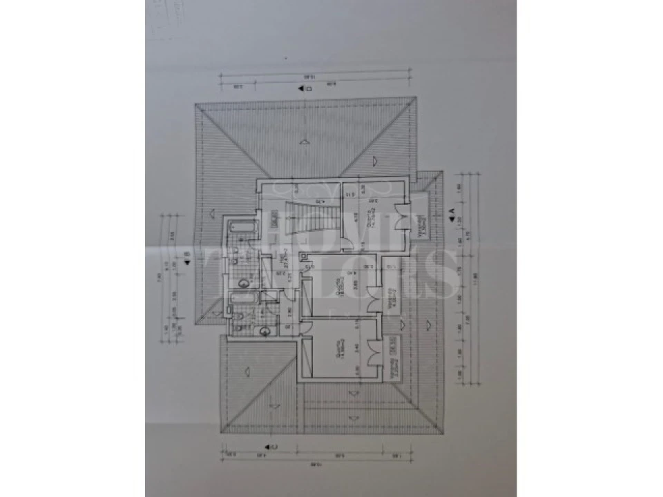 Moradia T5 para Venda em Santo Isidoro Planta 3