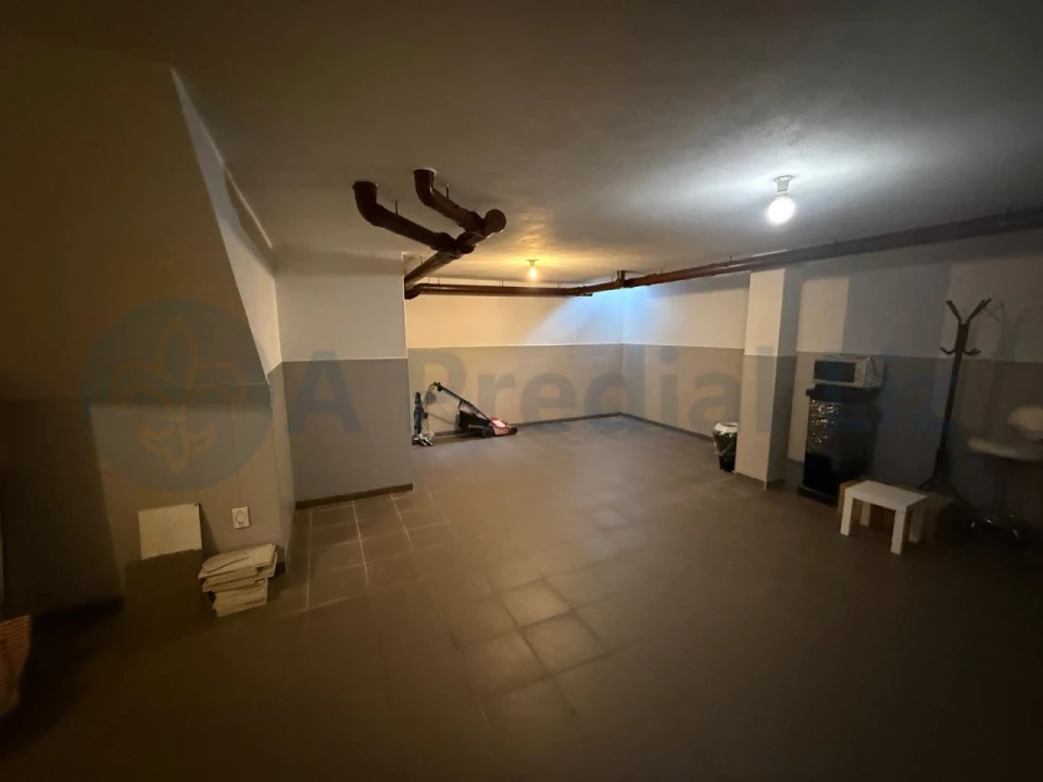Moradia T3 para Venda em Arcozelo Foto 13
