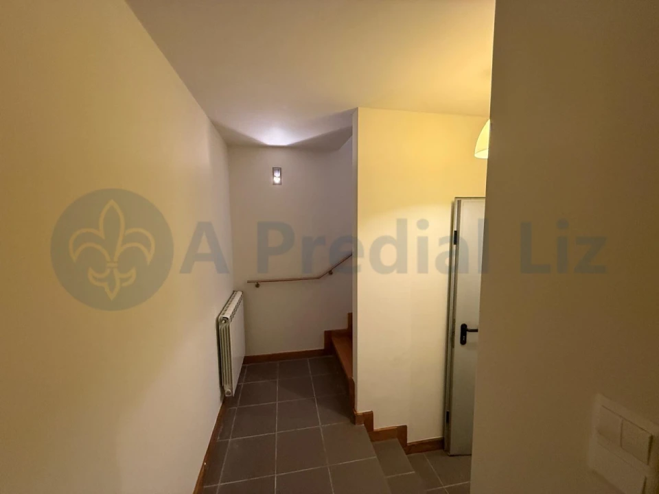 Moradia T3 para Venda em Arcozelo Foto 15