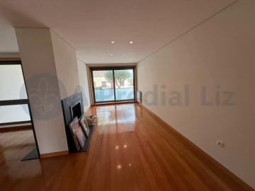 Moradia T3 para Venda em Arcozelo
