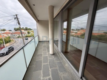 Moradia T3 para Venda em Arcozelo