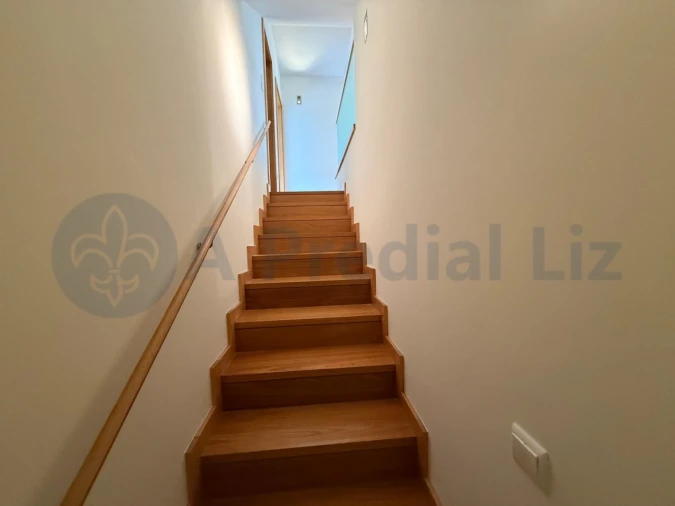 Moradia T3 para Venda em Arcozelo Foto 17