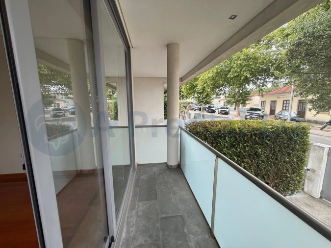 Moradia T3 para Venda em Arcozelo Foto 21
