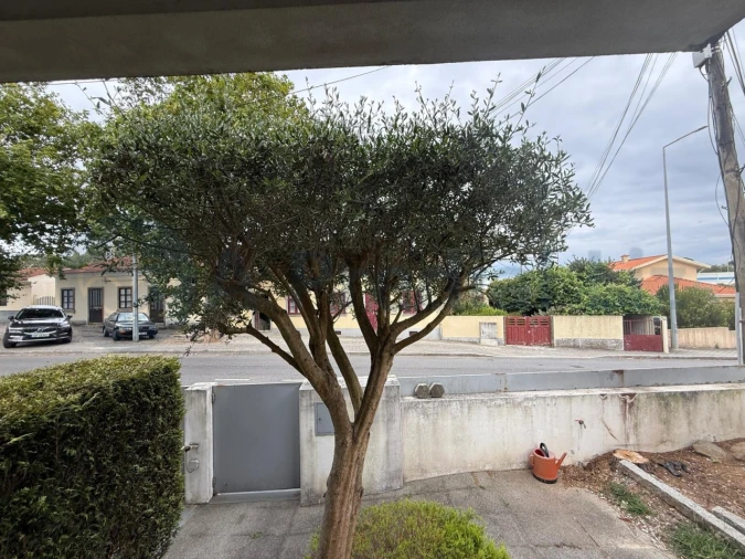 Moradia T3 para Venda em Arcozelo Foto 32