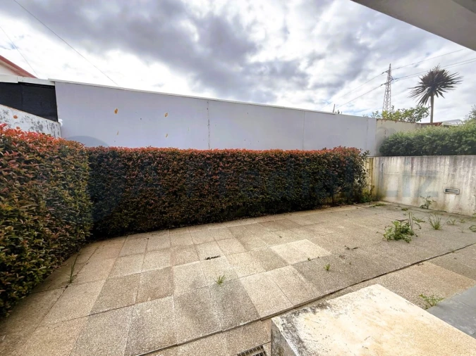 Moradia T3 para Venda em Arcozelo Foto 5