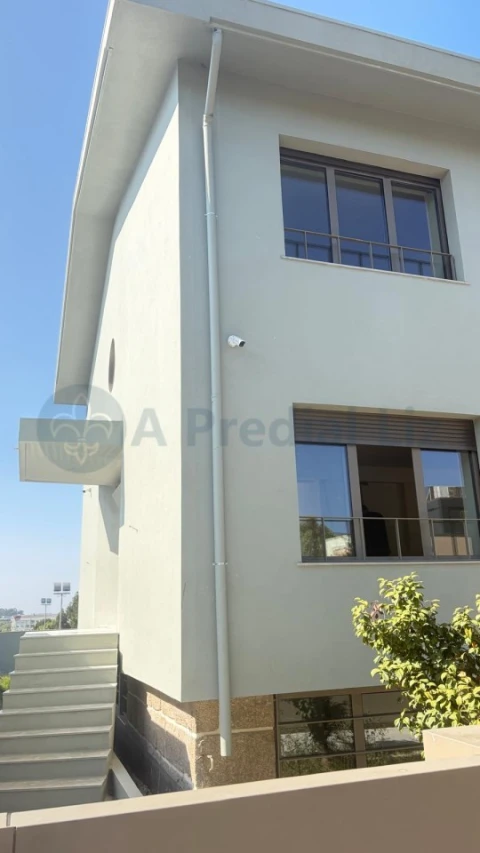 Moradia T4 para Venda em Aldoar, Foz do Douro e Nevogilde