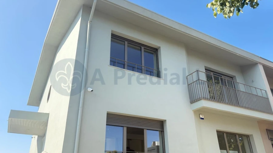 Moradia T4 para Venda em Aldoar, Foz do Douro e Nevogilde Foto 2