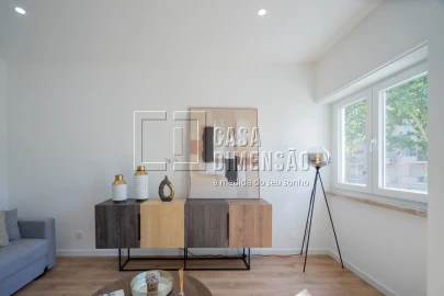Apartamento T3 para Venda em Benfica
