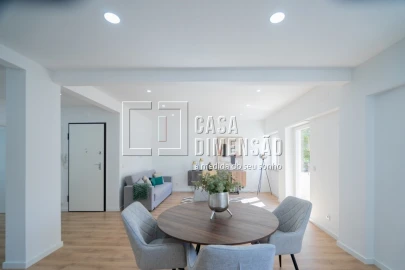 Apartamento T3 para Venda em Benfica