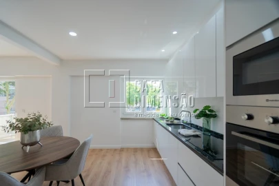 Apartamento T3 para Venda em Benfica