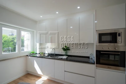 Apartamento T3 para Venda em Benfica