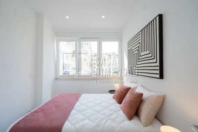 Apartamento T3 para Venda em Benfica