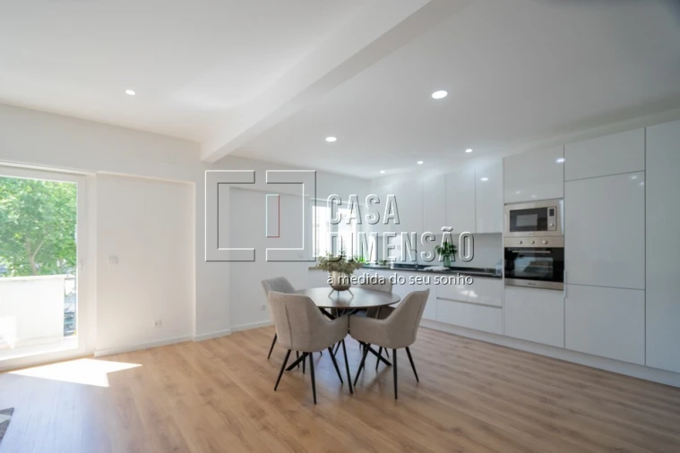 Apartamento T3 para Venda em Benfica Foto 16