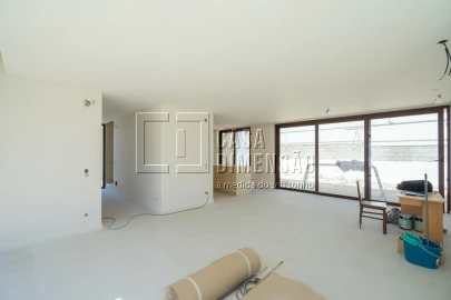 Moradia T3 para Venda em Charneca de Caparica e Sobreda