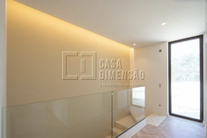 Moradia T3 para Venda em Charneca de Caparica e Sobreda