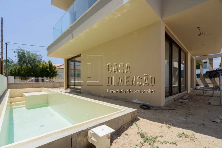 Moradia T3 para Venda em Charneca de Caparica e Sobreda Foto 46