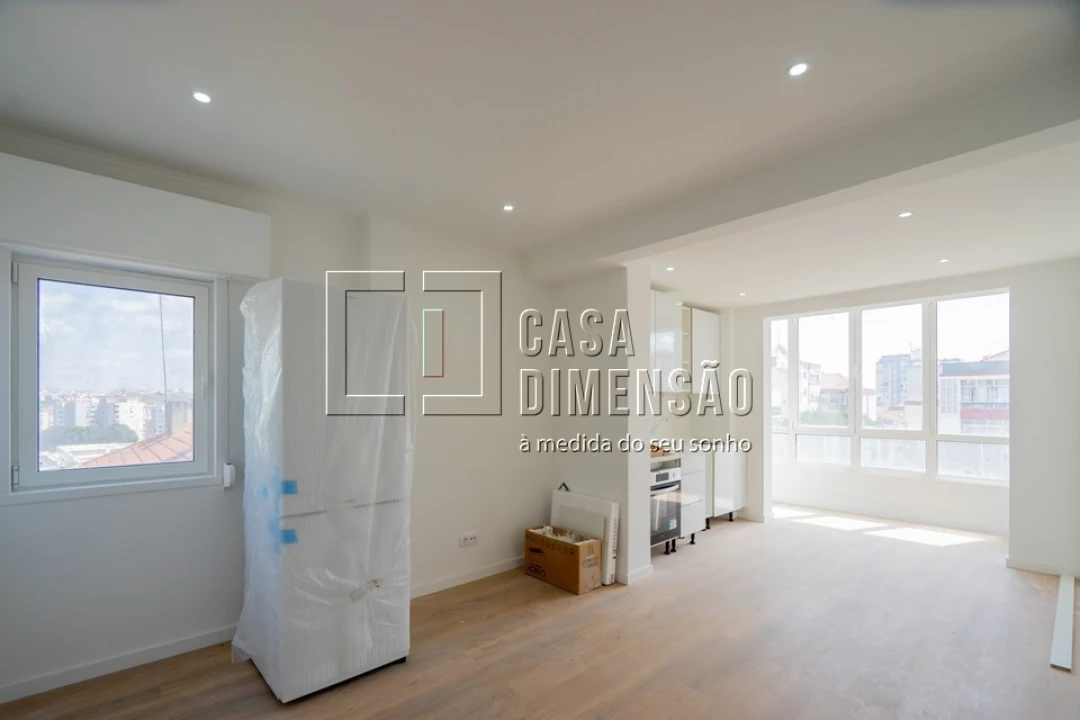 Apartamento T1 para Venda em Águas Livres Foto 2