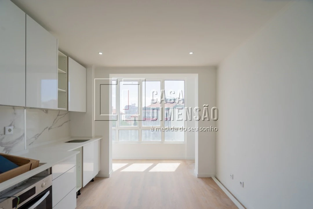 Apartamento T1 para Venda em Águas Livres Foto 5