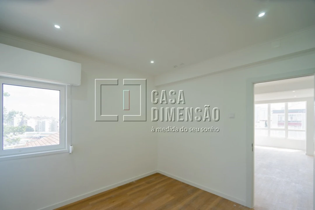 Apartamento T1 para Venda em Águas Livres Foto 11
