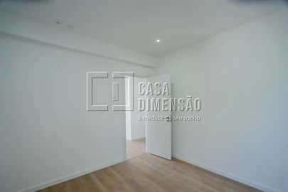 Apartamento T1 para Venda em Águas Livres