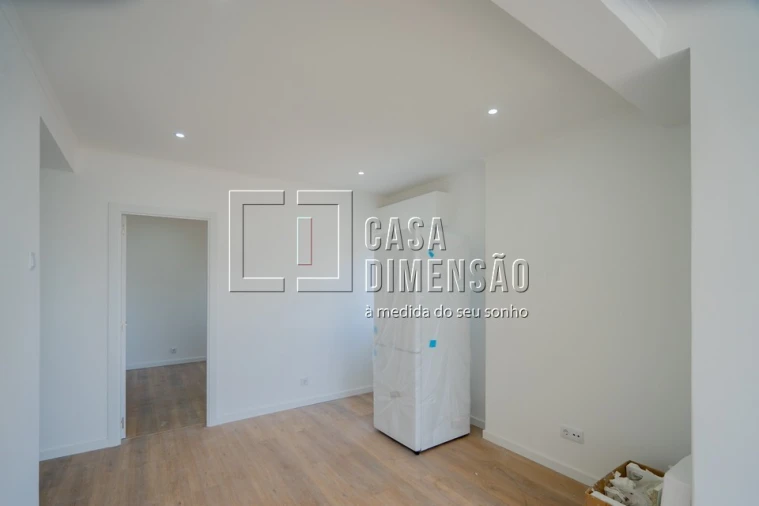 Apartamento T1 para Venda em Águas Livres Foto 4