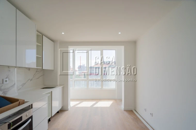 Apartamento T1 para Venda em Águas Livres Foto 5
