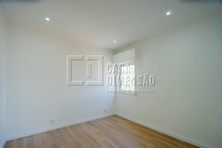 Apartamento T1 para Venda em Águas Livres Foto 9