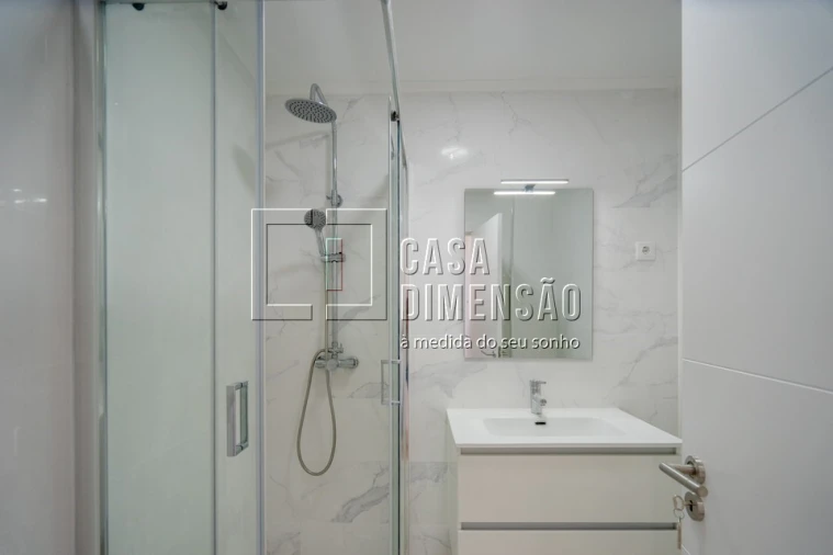 Apartamento T1 para Venda em Águas Livres Foto 12