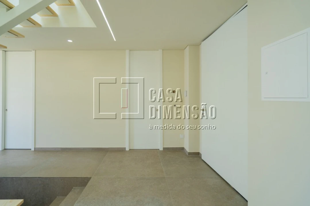 Moradia T4 para Venda em Charneca de Caparica e Sobreda Foto 4