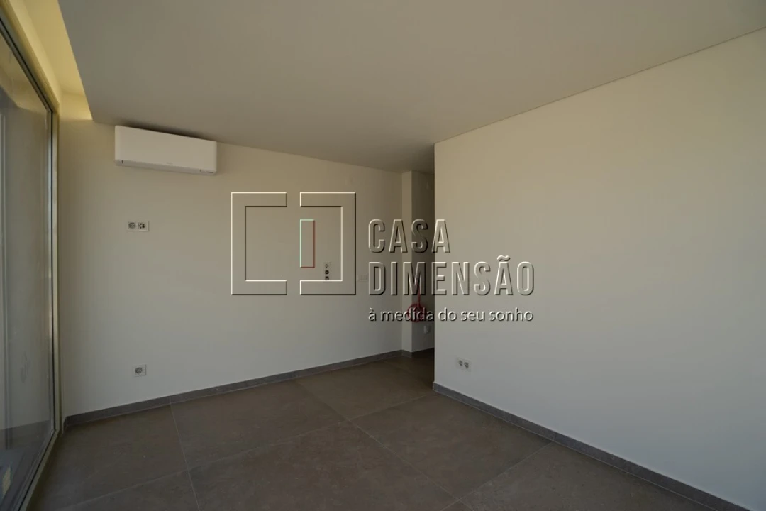 Moradia T4 para Venda em Charneca de Caparica e Sobreda Foto 35