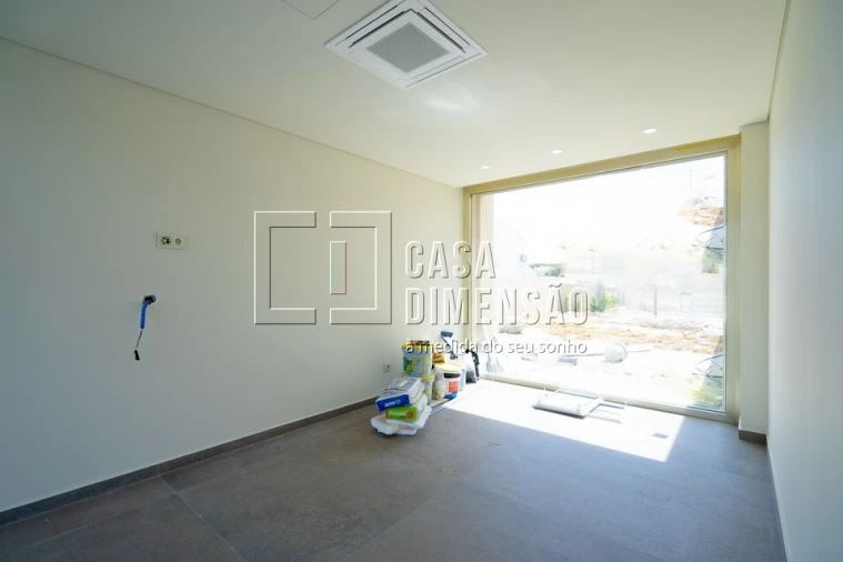 Moradia T4 para Venda em Charneca de Caparica e Sobreda Foto 27