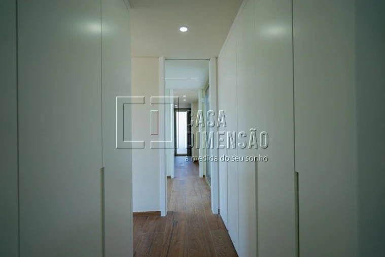 Moradia T4 para Venda em Charneca de Caparica e Sobreda Foto 47