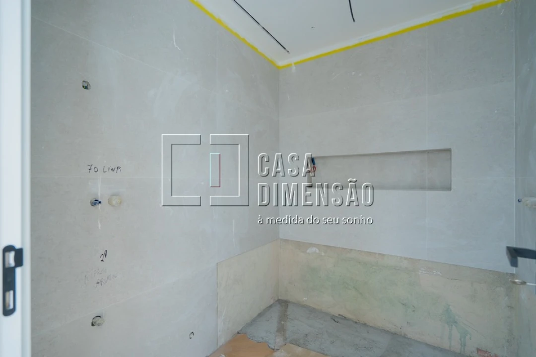 Moradia T4 para Venda em Charneca de Caparica e Sobreda Foto 18