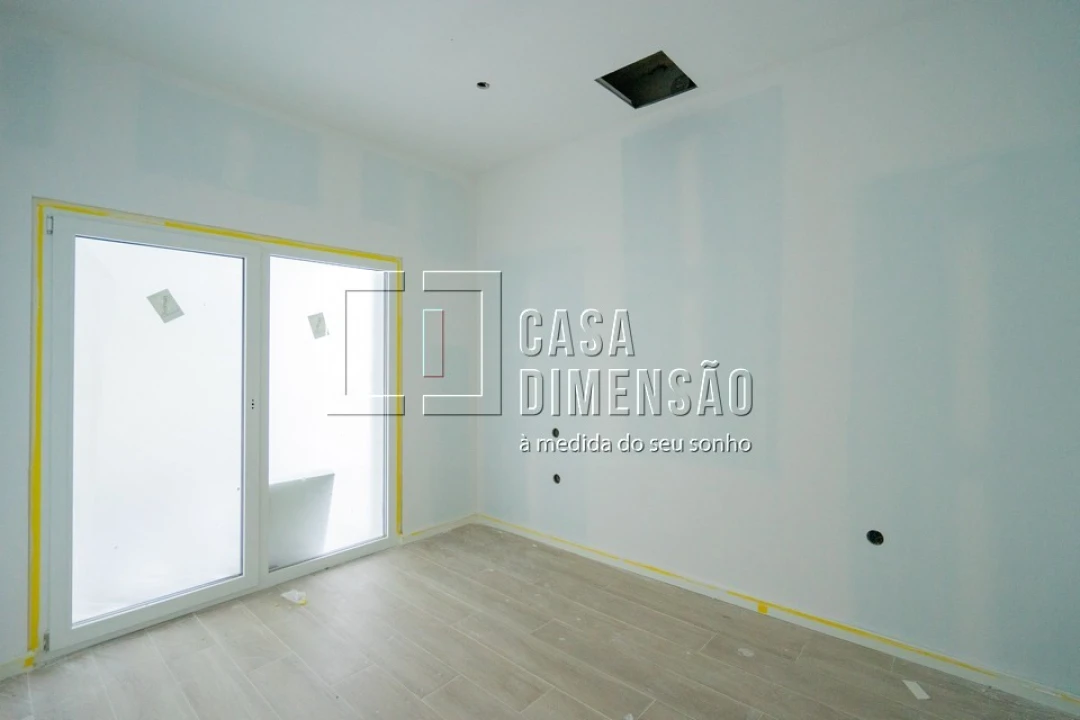 Moradia T4 para Venda em Charneca de Caparica e Sobreda Foto 35