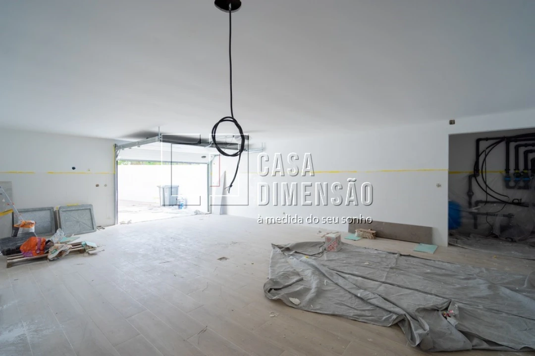 Moradia T4 para Venda em Charneca de Caparica e Sobreda Foto 37