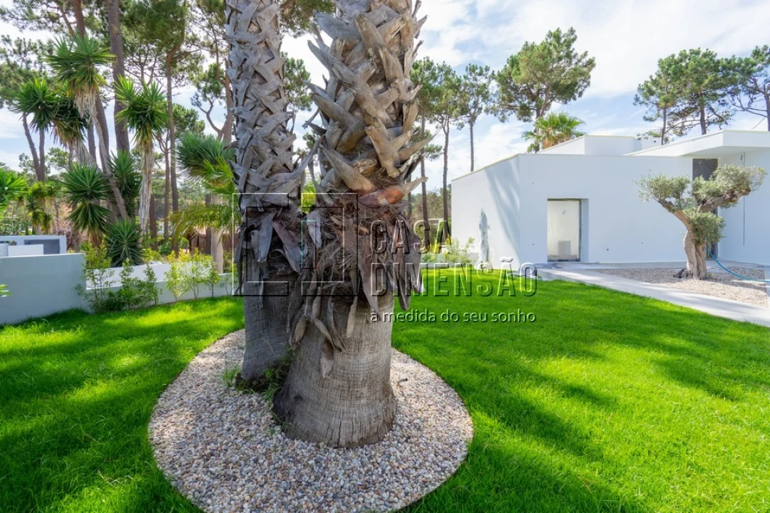Moradia T4 para Venda em Charneca de Caparica e Sobreda Foto 42