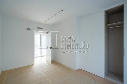 Moradia T4 para Venda em Charneca de Caparica e Sobreda