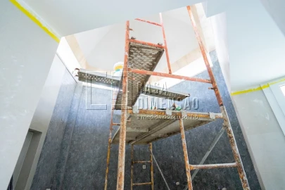 Moradia T4 para Venda em Charneca de Caparica e Sobreda