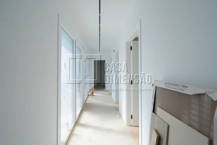 Moradia T4 para Venda em Charneca de Caparica e Sobreda Foto 13