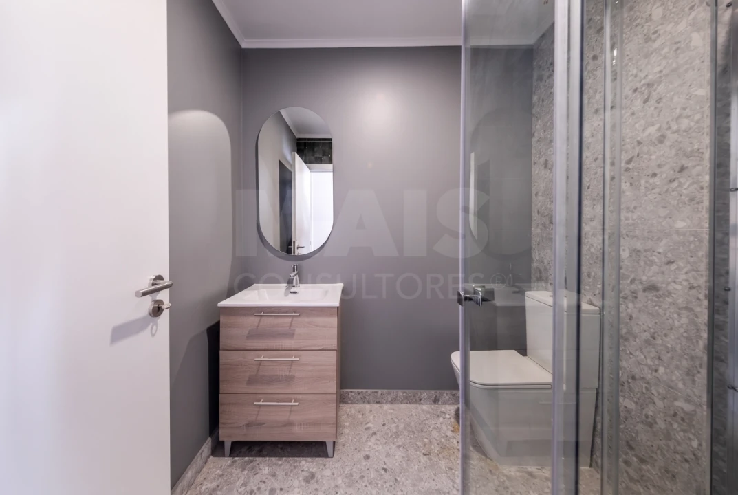 Moradia T2 para Venda em Alfeizerão Foto 11